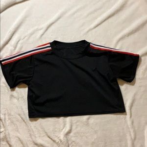 Very cute black, white and red work out shirt✨
